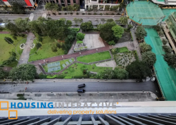 2br unit for lease in one maridien