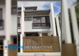 single attached townhouse for sale in almanza uno, las pinas