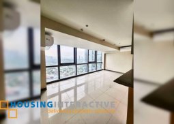 2br unit for rent in eastwood global plaza