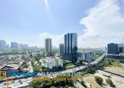 fully furnished 2br unit with parking for sale in the grove by rockwell