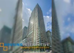 2br unit with parking for sale in one serendra