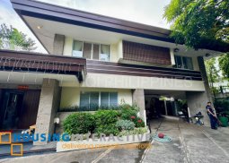 5br house for sale in dasmarinas village