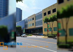office space for rent at bonifacio technology center