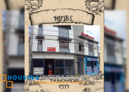 rush sale commercial/residential building for sale in paranaque city