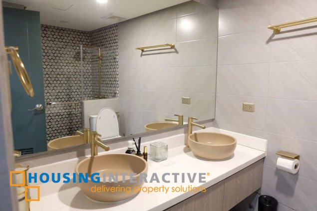 fully furnished 3br penthouse unit for lease/rent at mckinley garden villas