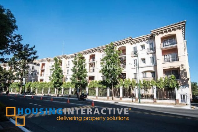 fully furnished 3br penthouse unit for lease/rent at mckinley garden villas