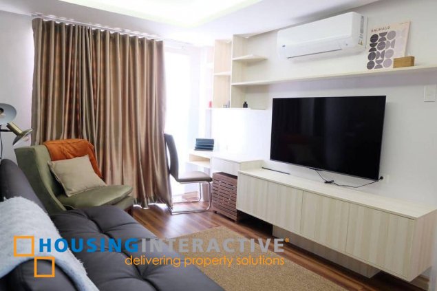 fully furnished 3br penthouse unit for lease/rent at mckinley garden villas