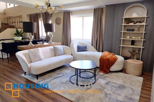 fully furnished 3br penthouse unit for lease/rent at mckinley garden villas