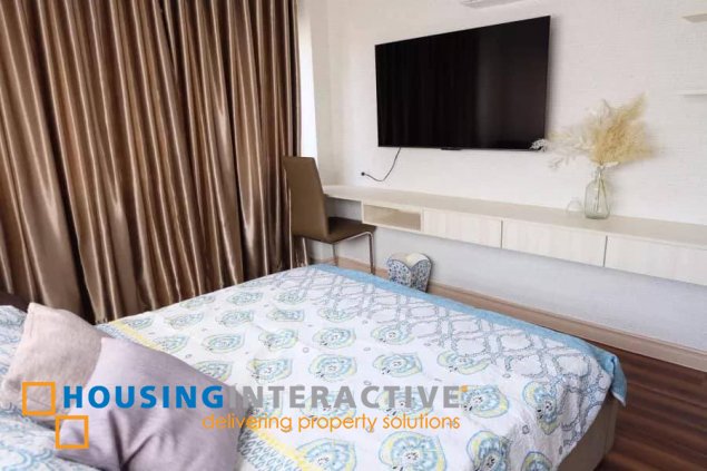 fully furnished 3br penthouse unit for lease/rent at mckinley garden villas