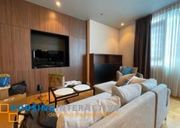 fully furnished 1br unit with balcony and parking for lease in park terraces