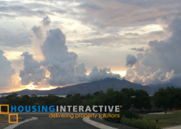 two storey townhouse w/ attic & golf share for sale at anvaya cove