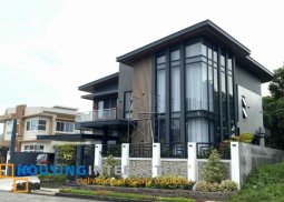 quality 5-bed house for sale at riviera golf estate, silang
