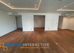 3br unit with parking for sale in one roxas triangle