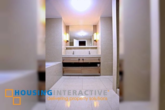 fully furnished 2br unit with parking for lease in one shangri-la place