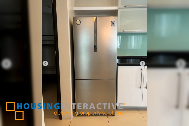 fully furnished 2br unit with parking for rent in one serendra