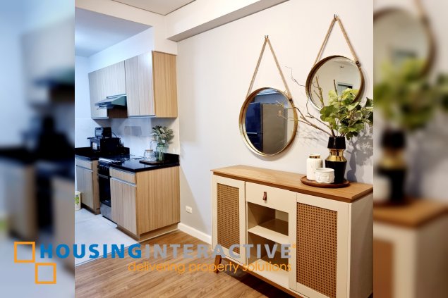 fully furnished 1br unit for lease in two serendra