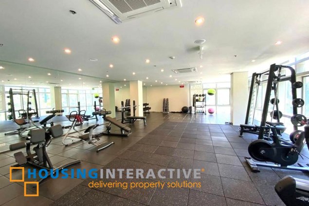 fully furnished 1br unit with balcony and parking for lease in east gallery place