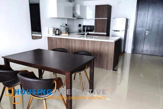 fully furnished 1br unit with balcony and parking for lease in east gallery place