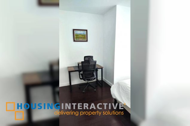 fully furnished 1br unit with balcony and parking for lease in east gallery place