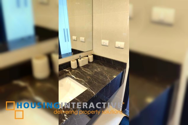 fully furnished 1br unit with balcony and parking for lease in east gallery place