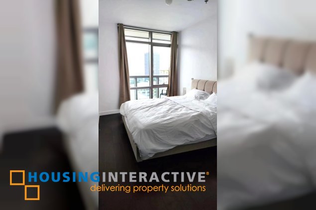 fully furnished 1br unit with balcony and parking for lease in east gallery place