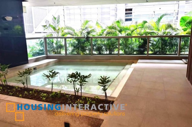 fully furnished 1br unit with balcony and parking for lease in east gallery place