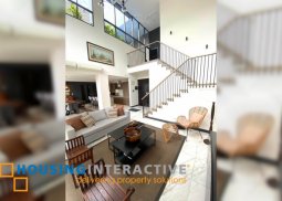 fully furnished 3br penthouse unit with parking for sale in st. moritz private estate