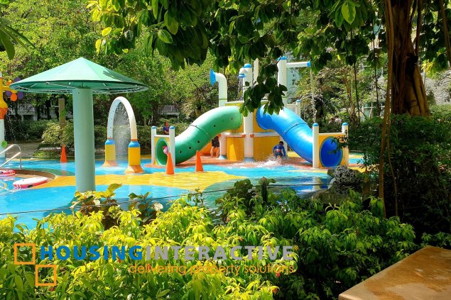 fully furnished 1br unit with parking for lease in one serendra