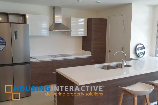 fully furnished 2br unit with parking for rent in garden towers
