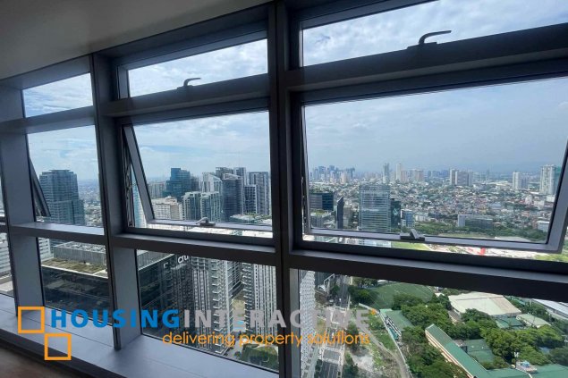 park triangle 3br penthouse unit with balcony and parking
