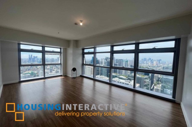 park triangle 3br penthouse unit with balcony and parking