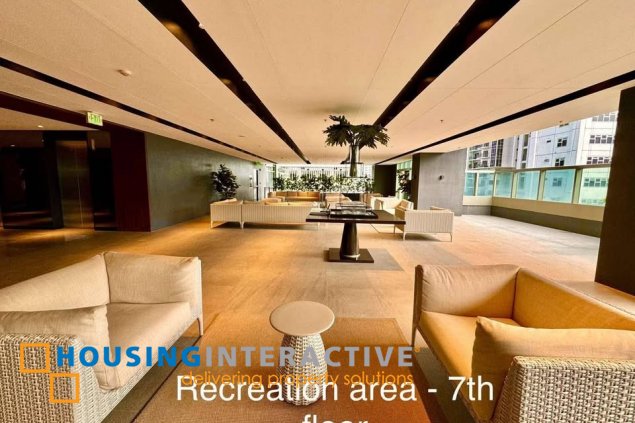 brandnew 2br unit with parking for sale in west gallery place