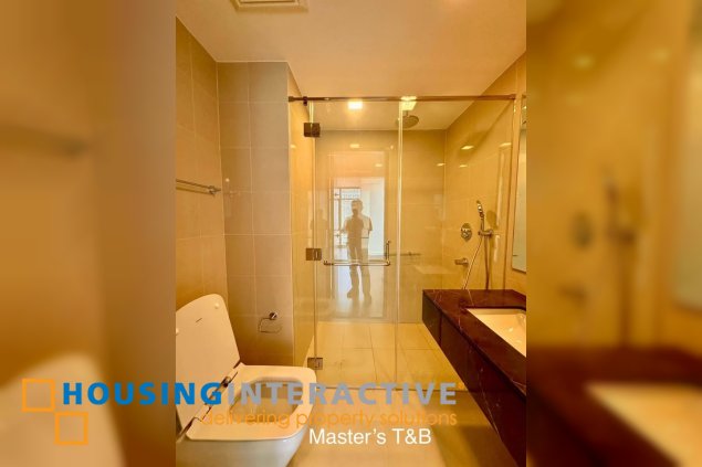 brandnew 2br unit with parking for sale in west gallery place