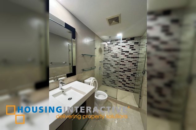 fully furnished 3br unit with parking for rent in edades tower