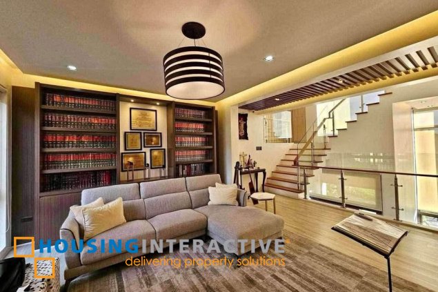 brandnew 6br house for sale in portofino heights