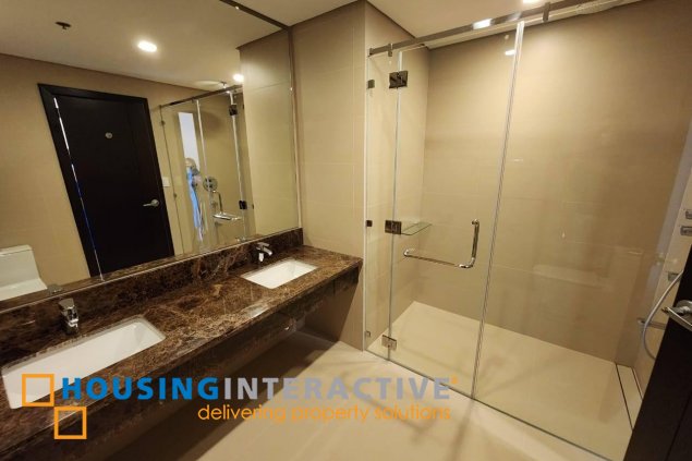2br unit with parking for sale in park terraces