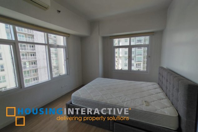semi-furnished 3br 3br unit with parking for lease in two serendra