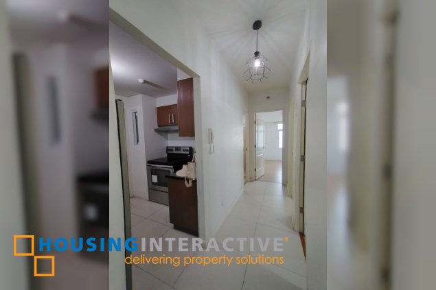 semi-furnished 3br 3br unit with parking for lease in two serendra