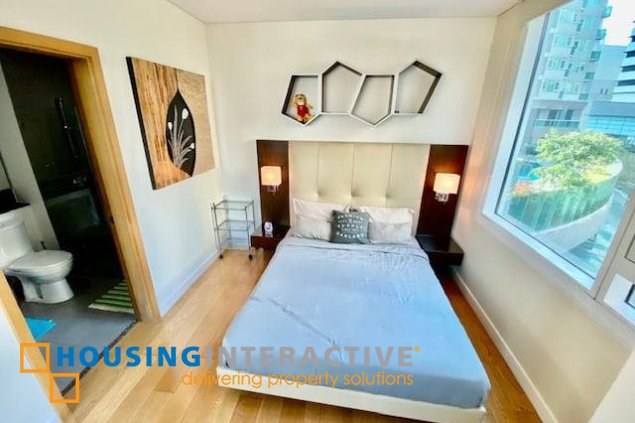 fully furnished 2br unit with parking for lease in park terraces