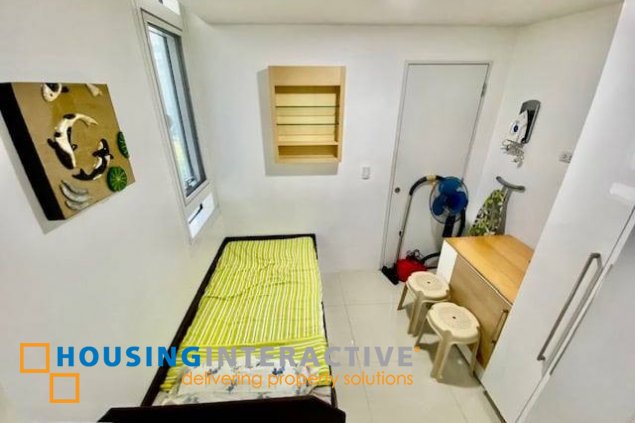 fully furnished 2br unit with parking for lease in park terraces
