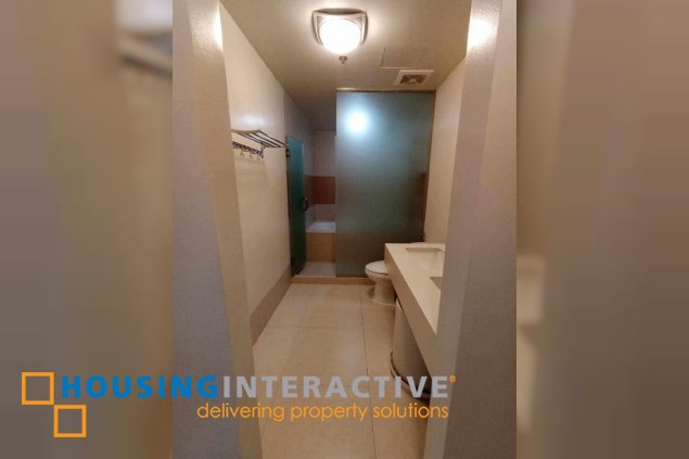 for sale: spacious 3-bedroom unit in beaufort