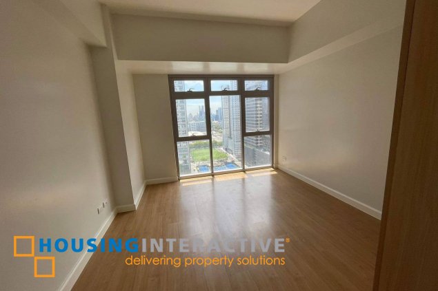 1br unit for sale in park triangle residences