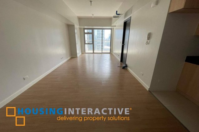 1br unit for sale in park triangle residences