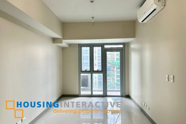 2br unit for sale in uptown parksuites