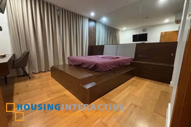 furnished 1br unit with parking for lease in park terraces