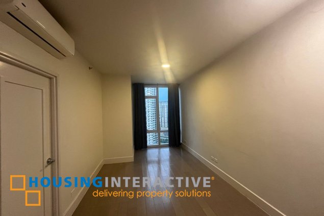 bare 1br unit with parking for lease in proscenium at rockwell