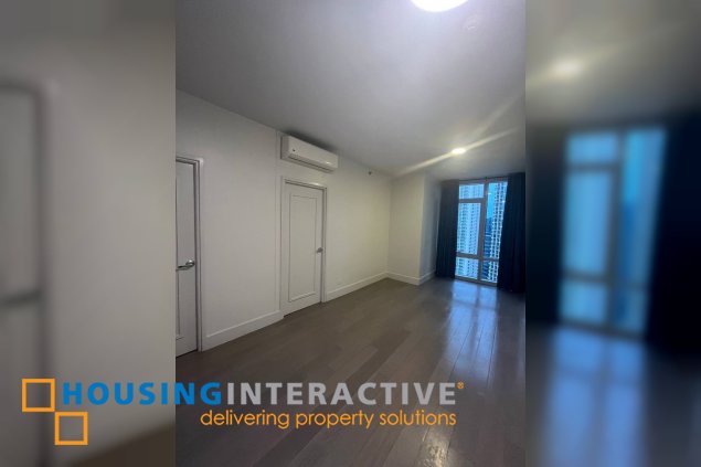 bare 1br unit with parking for lease in proscenium at rockwell