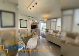 fully furnished 2br unit with balcony and parking for lease in proscenium at rockwell