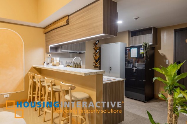 fully furnished 2br unit for lease in park mckinley west