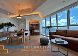 fully furnished 1br unit with balcony for lease in uptown parksuites